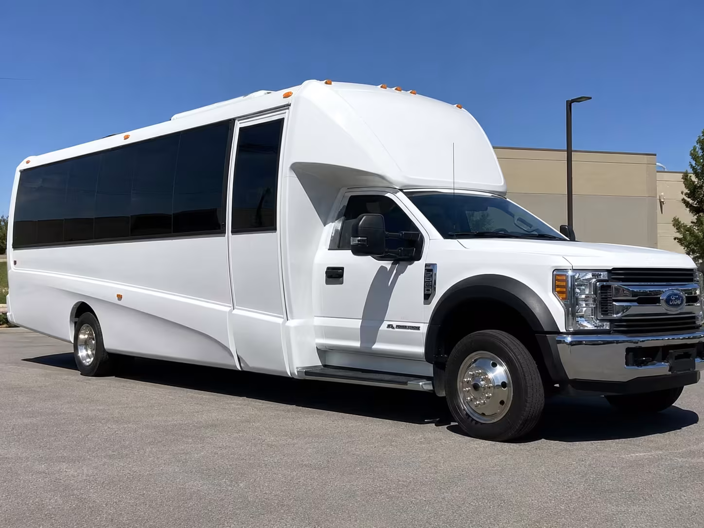 18 passenger minibus