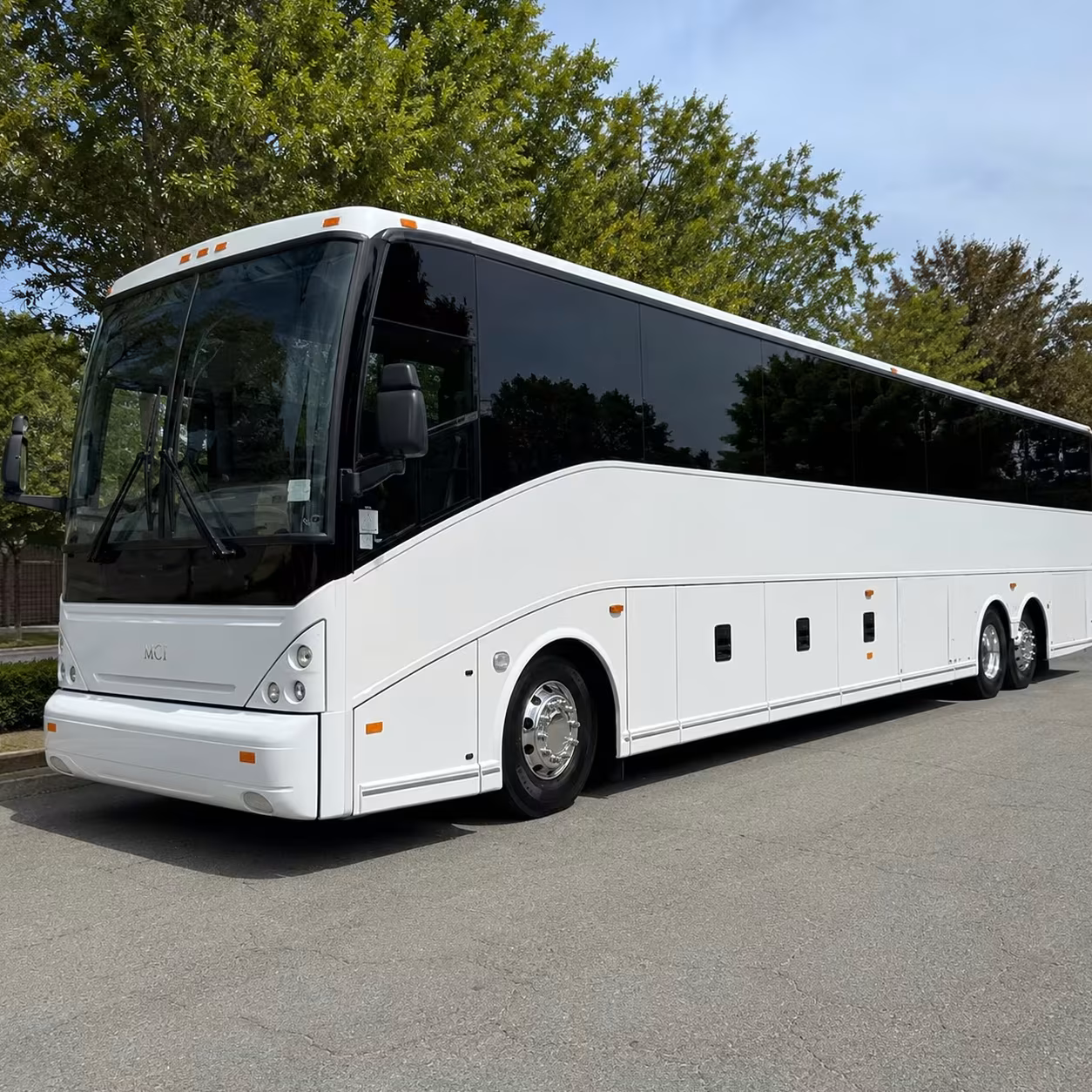 employee transportation for la mirada shift changes