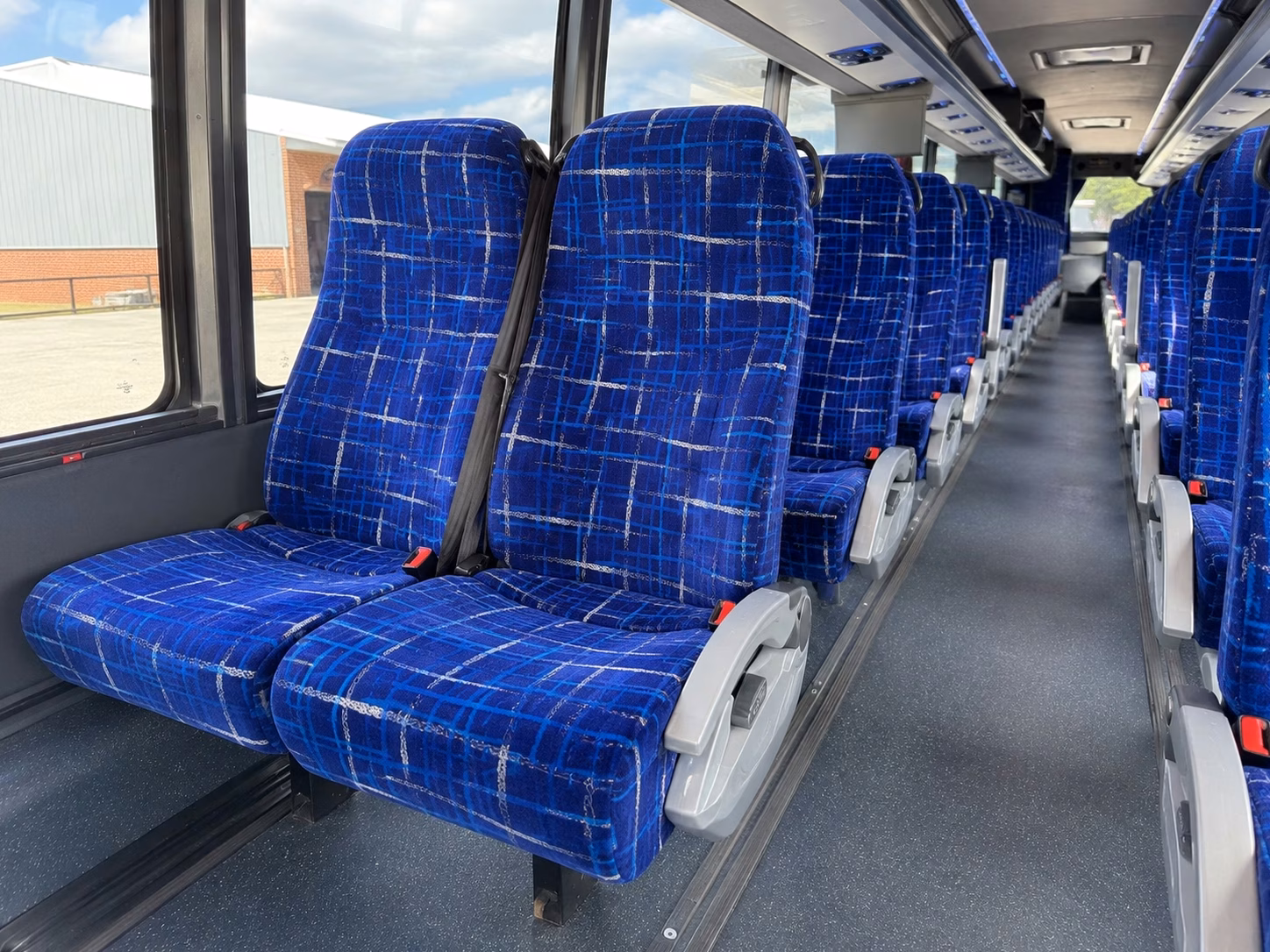how trip distance and duration affect la mirada charter bus rates