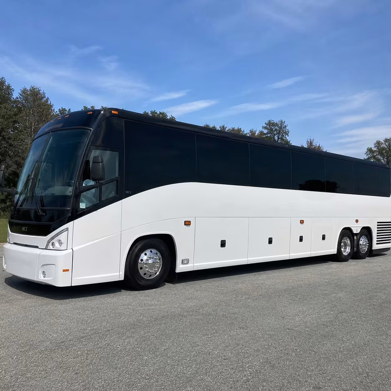 la mirada charter buses to ontario and burbank airports
