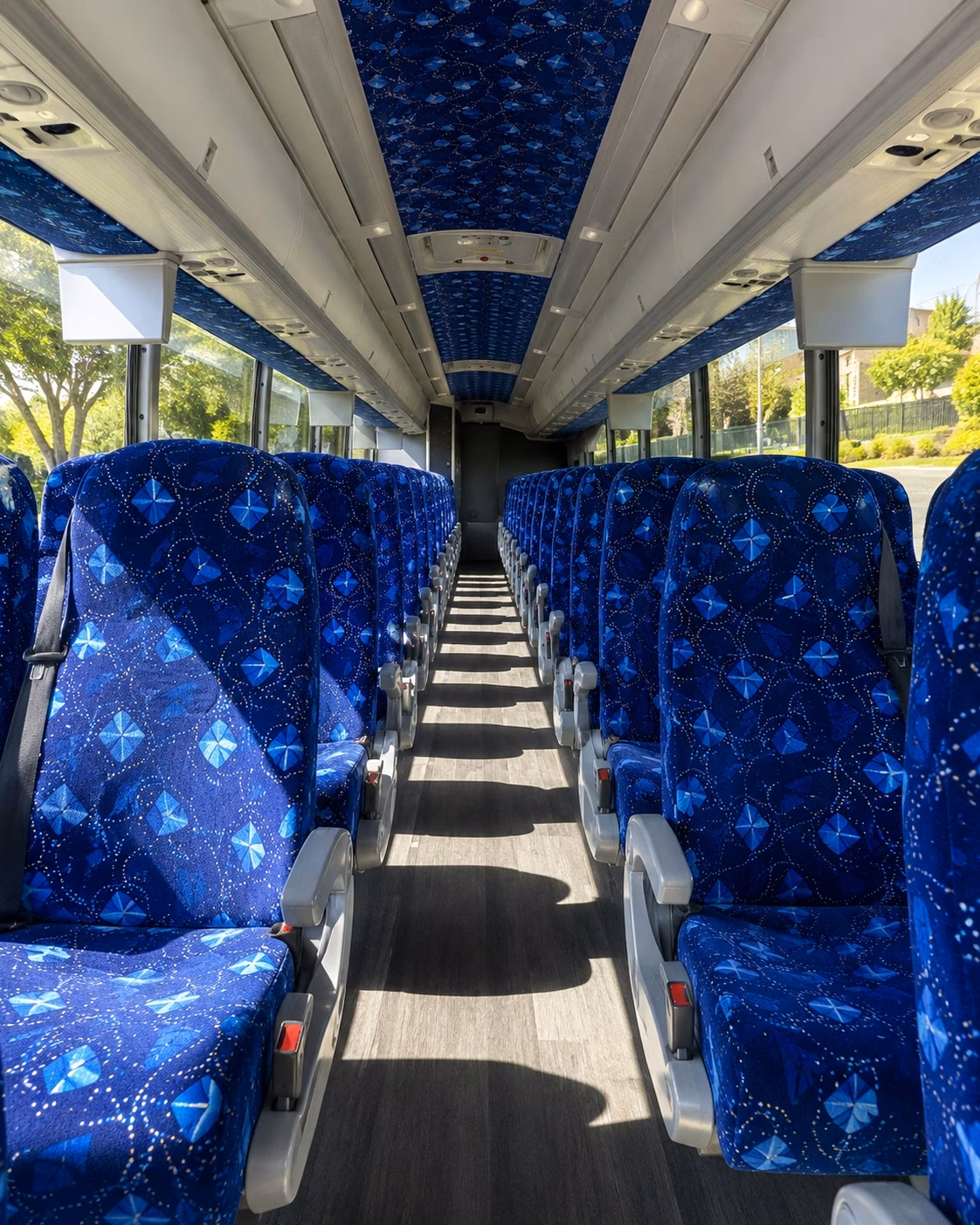 la mirada corporate charter bus rentals for conferences and retreats