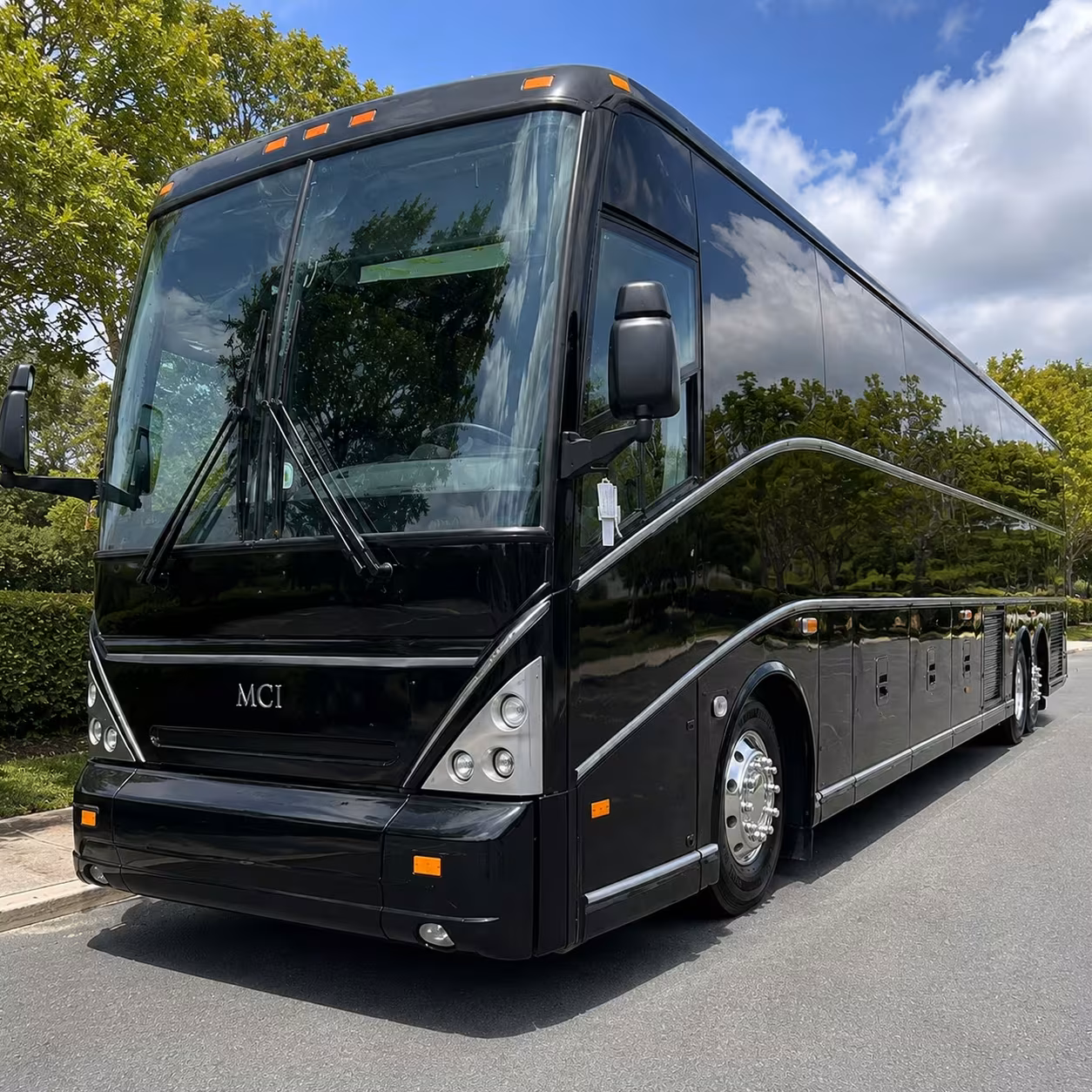 la mirada wedding shuttle buses for ceremonies and receptions
